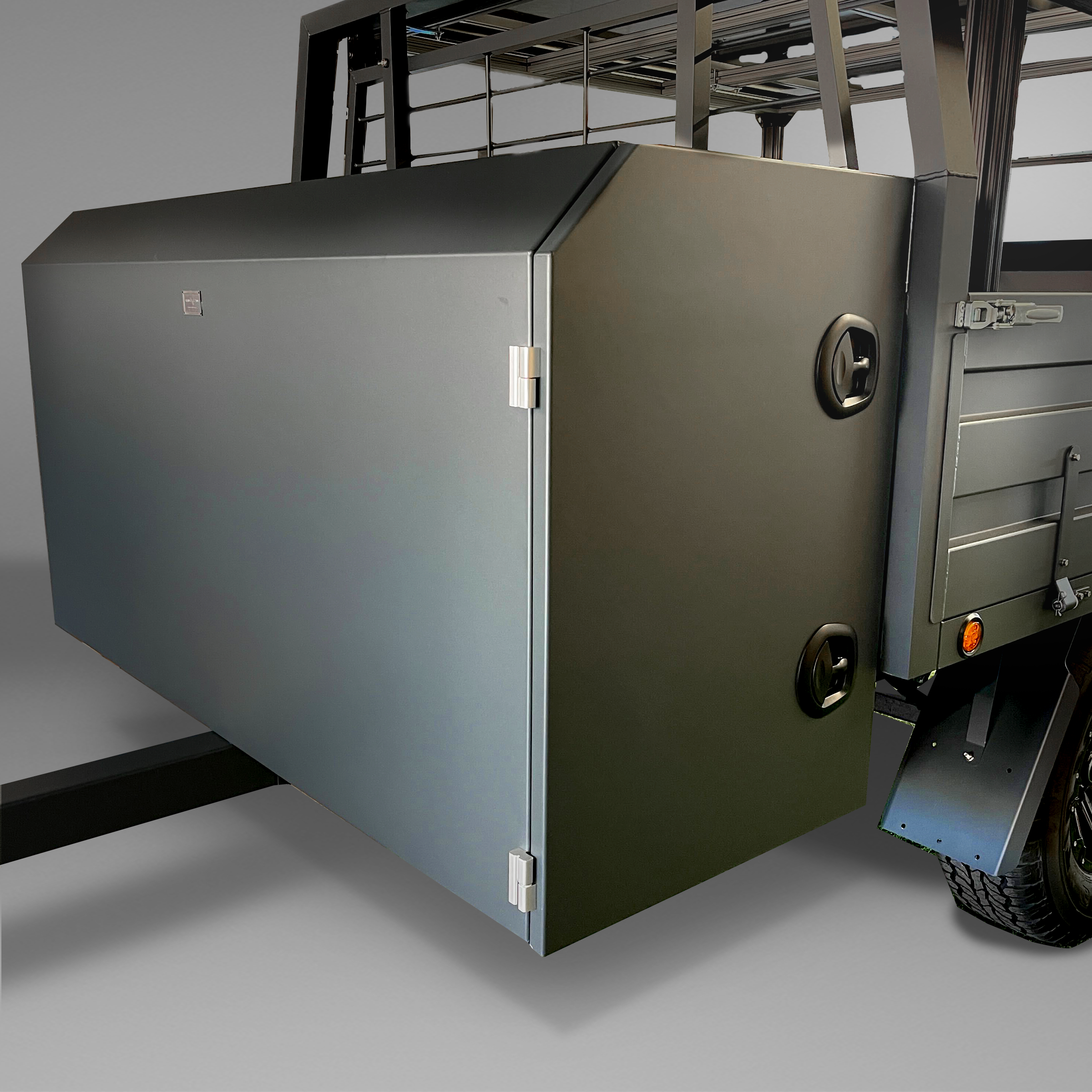 Mid-Size Tongue Box Camp Kitchen (Left Side)