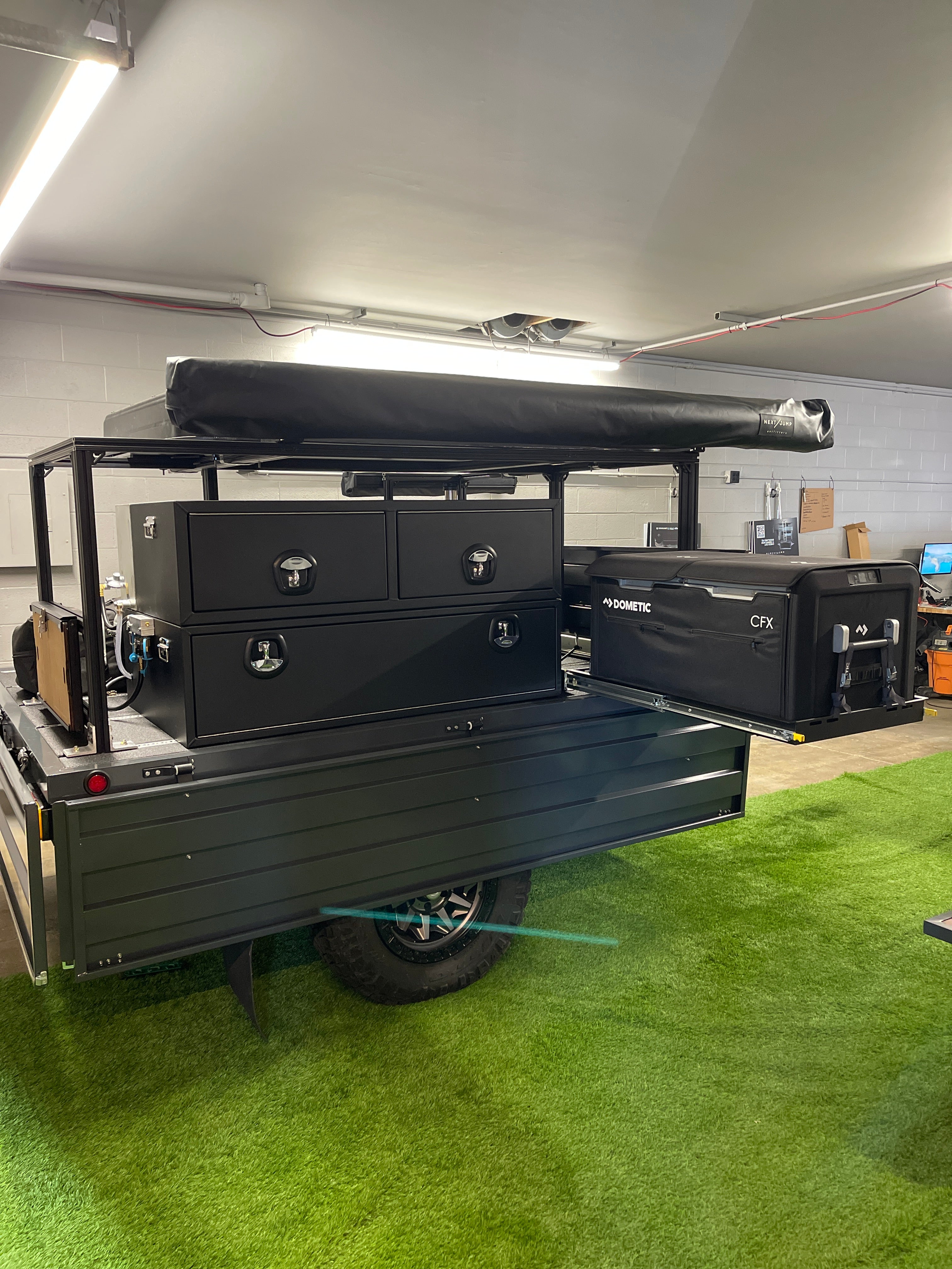 Full-Size Regular Aluminum Overland Trailer - with Headache Rack