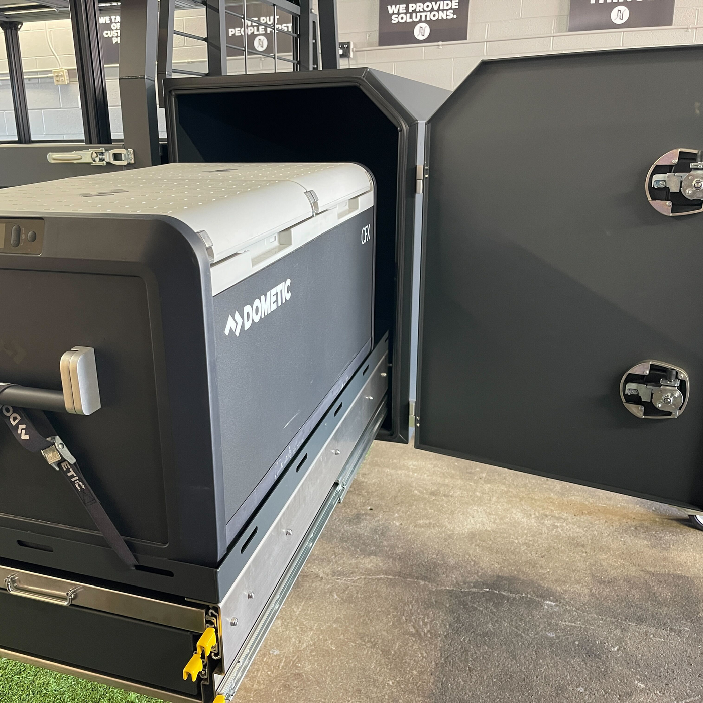Tongue Box Slide-Out Camp Kitchen for Full-Size Beds