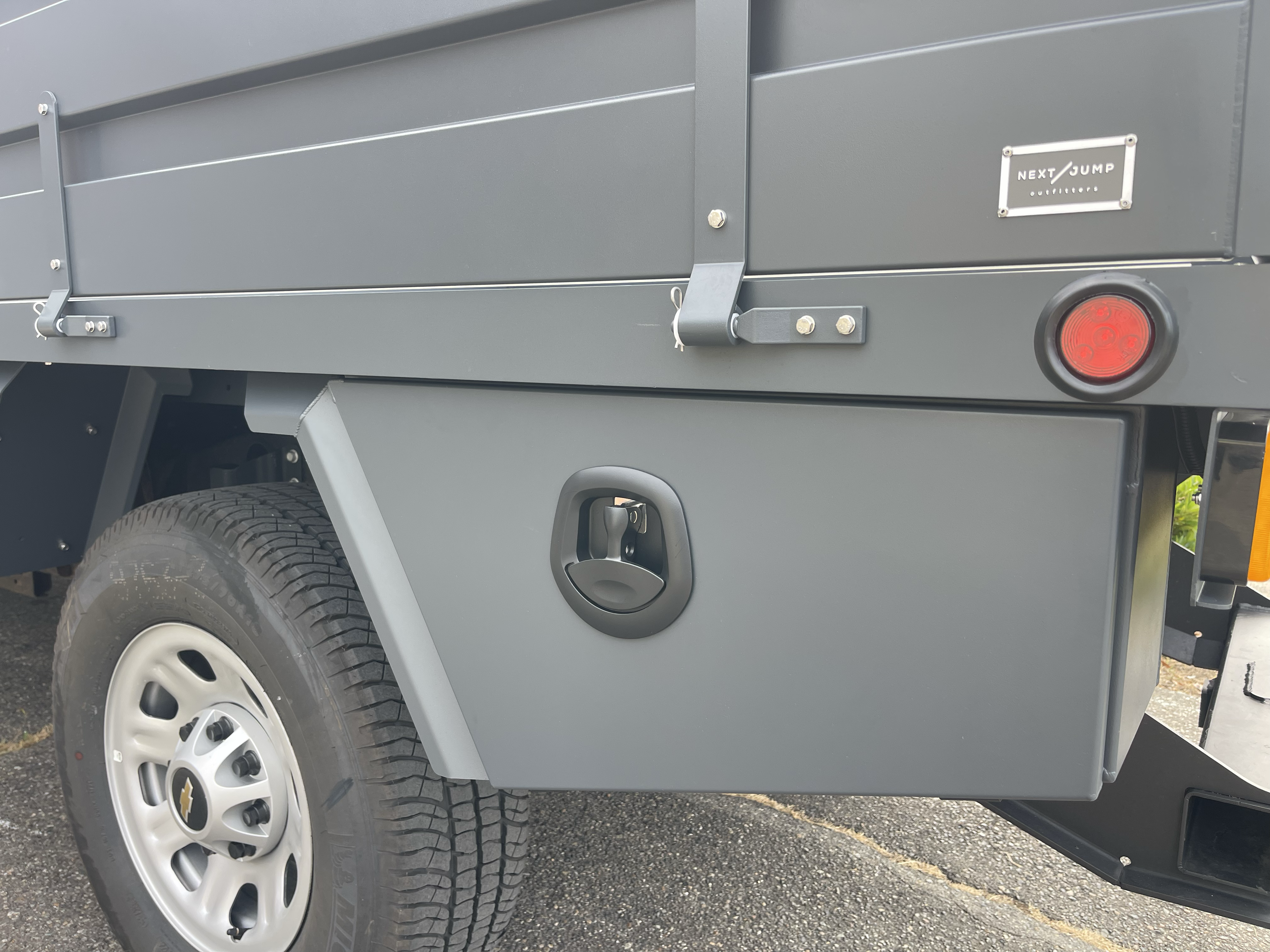 Full-Size Long Underbody Box Rear Pair