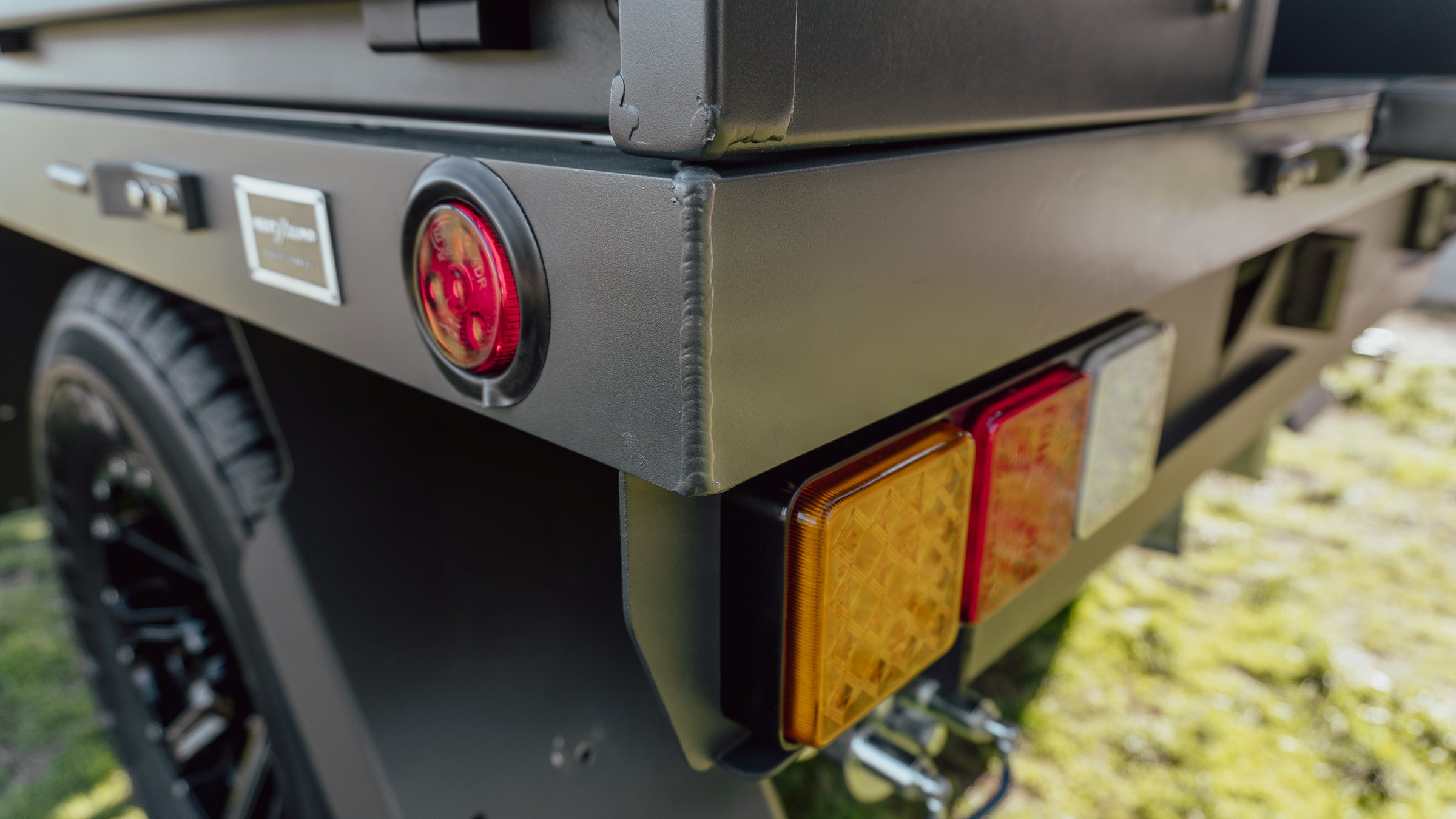 Mid-Size Regular Aluminum Overland Trailer - without Headache Rack
